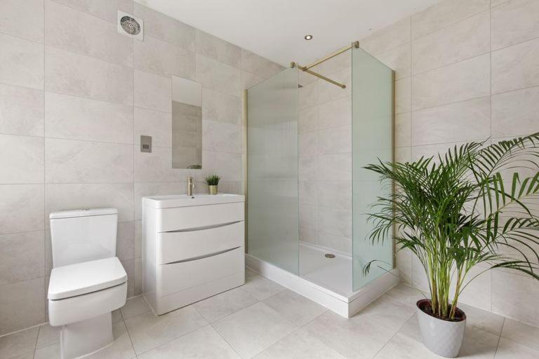 Stunning Studio Flat With Free On-Street Parking! Plumstead  Exterior foto